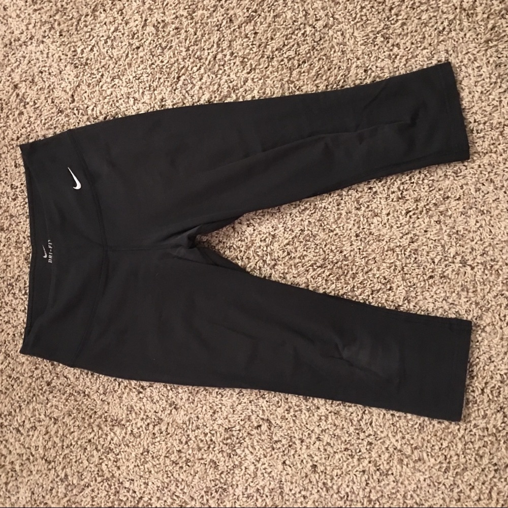 Nike plain black leggings